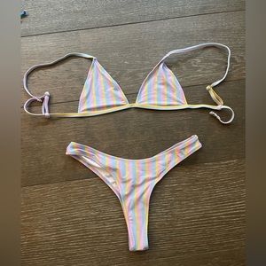Striped bikini - Bright swimwear